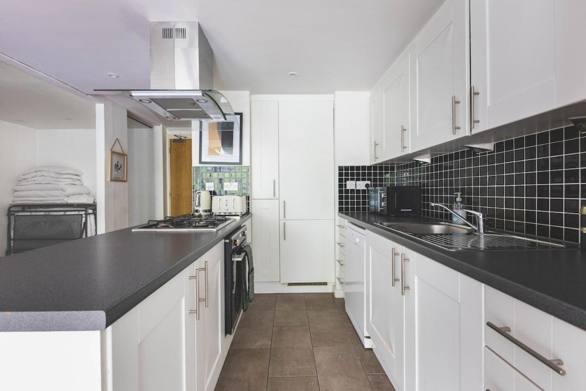 2Bed Stratford Apt With Easy Access To Central London, O2, Excel, Parking Nearby Exterior photo